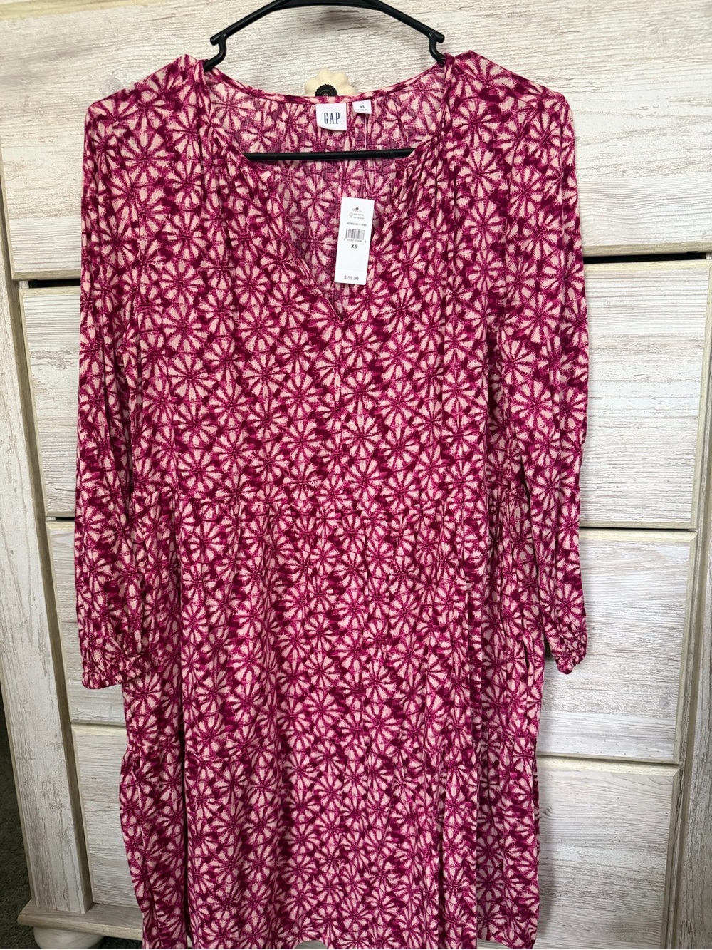 Gap Women's Pink Patterned V-Neck Shift dress